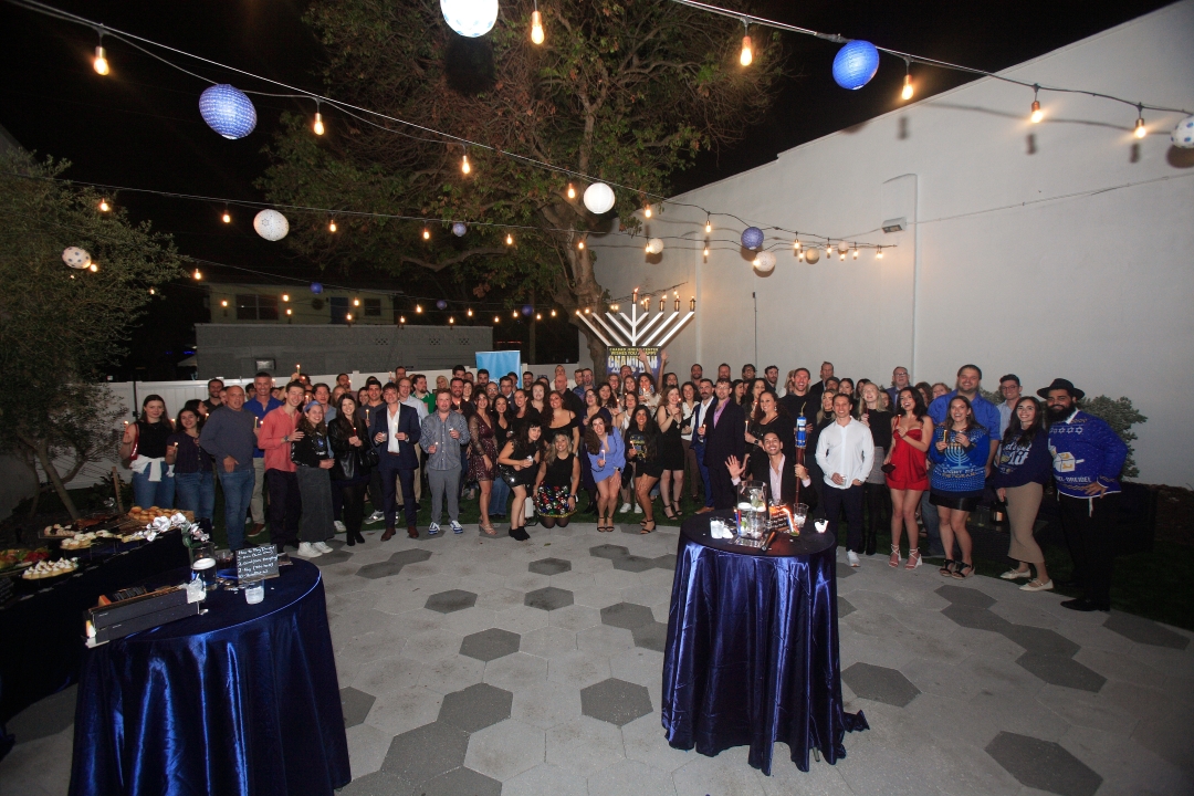 FLAME Lights Up St. Pete at Its Chanukah Celebration to Remember