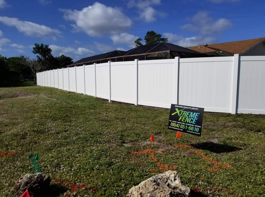 DIY vs. Professional Fence Installation: What Works Best in Florida?