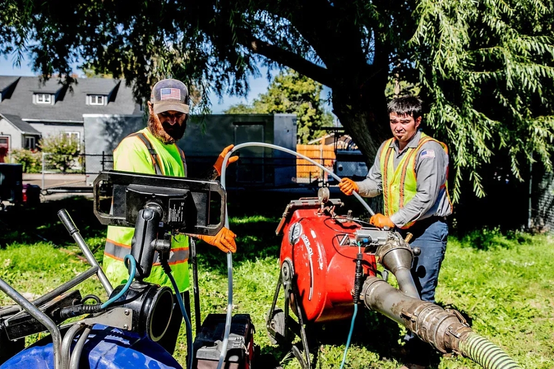 Homeowners’ Guide to Finding the Best Plumber for Emergency Repairs