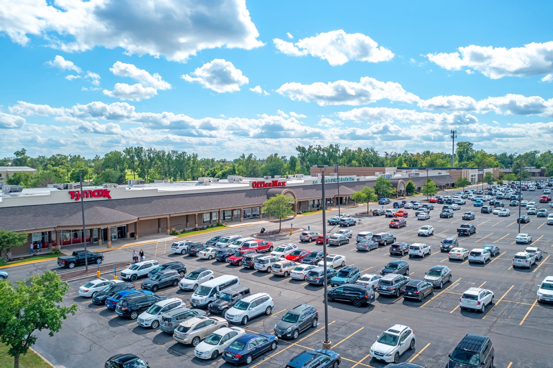 Hanley Investment Group Arranges Sale of 106,500 SF Anchored Shopping Center in Cedar Rapids, Iowa, for $17.5 Million