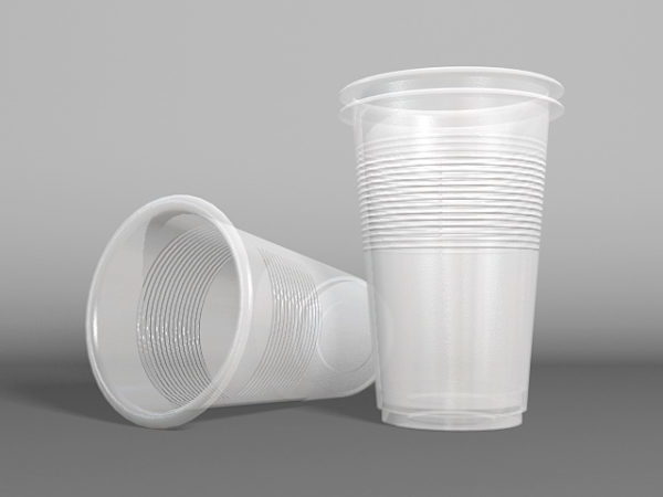 plastic cups cost