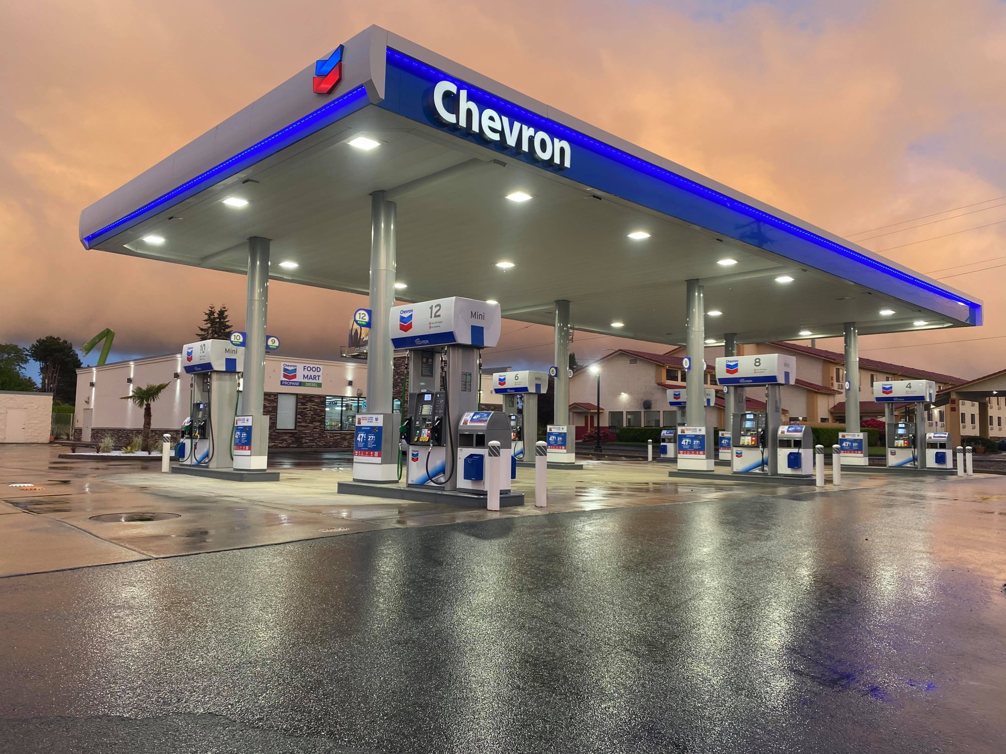 Chevron Salem Goes Nearly Touchless at The Pump in During Covid-19 Pandemic 