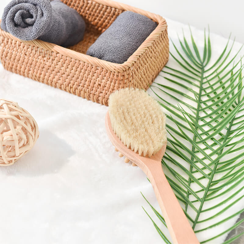 Green Living SHK Introduces Eco-Friendly Shower Brushes with a Wood and Bamboo Handle
