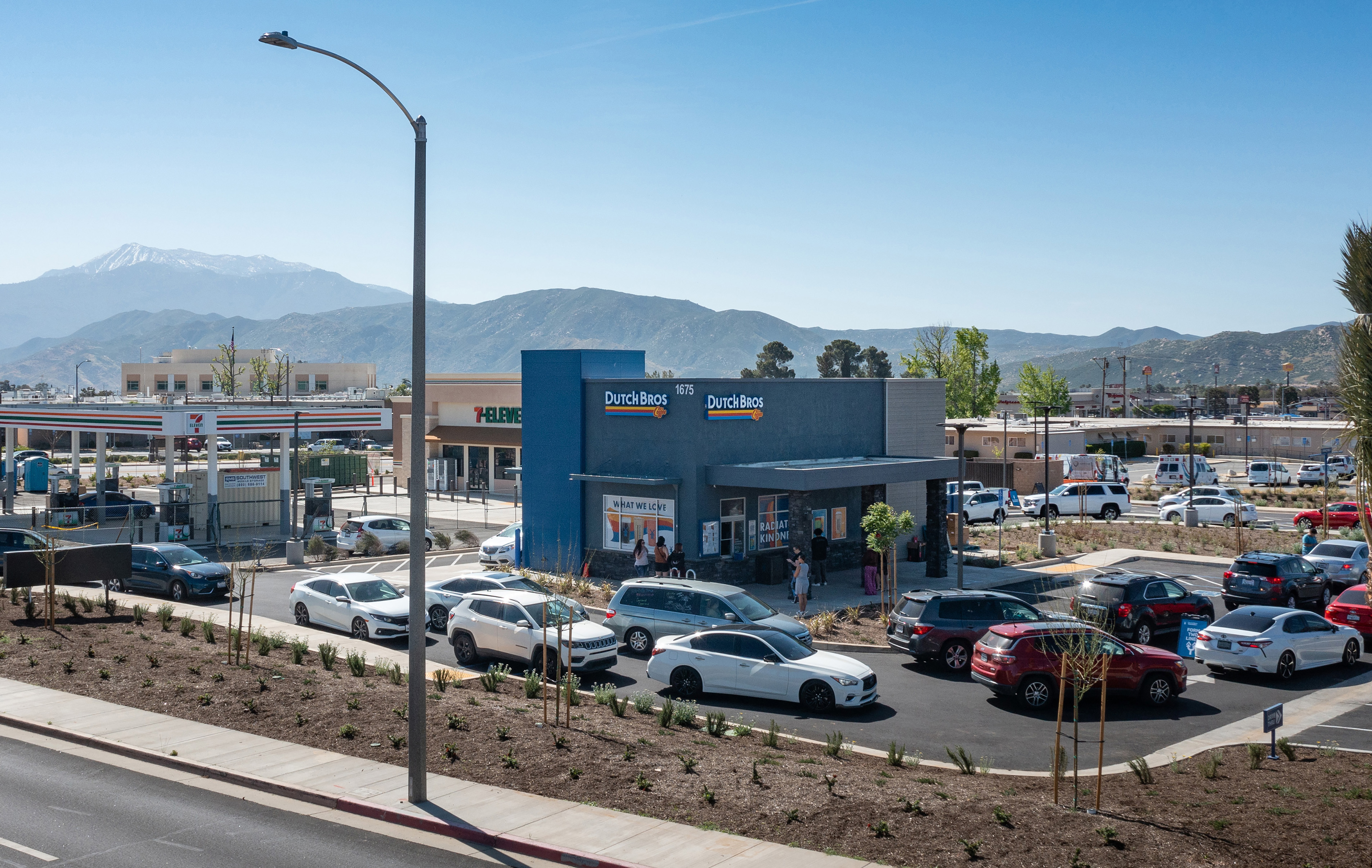 Hanley Investment Group Arranges Pre-Sale of New Dutch Bros Coffee Drive-Thru in Riverside County, Calif., for $1.9 Million