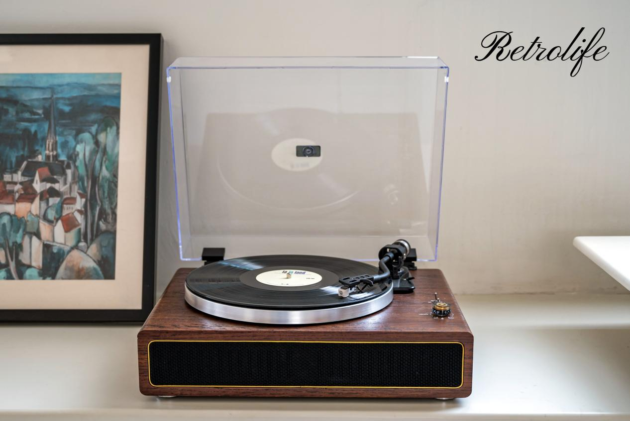 Retrolife's New Bluetooth Turntable: A Perfect Addition to Any Home Stereo System