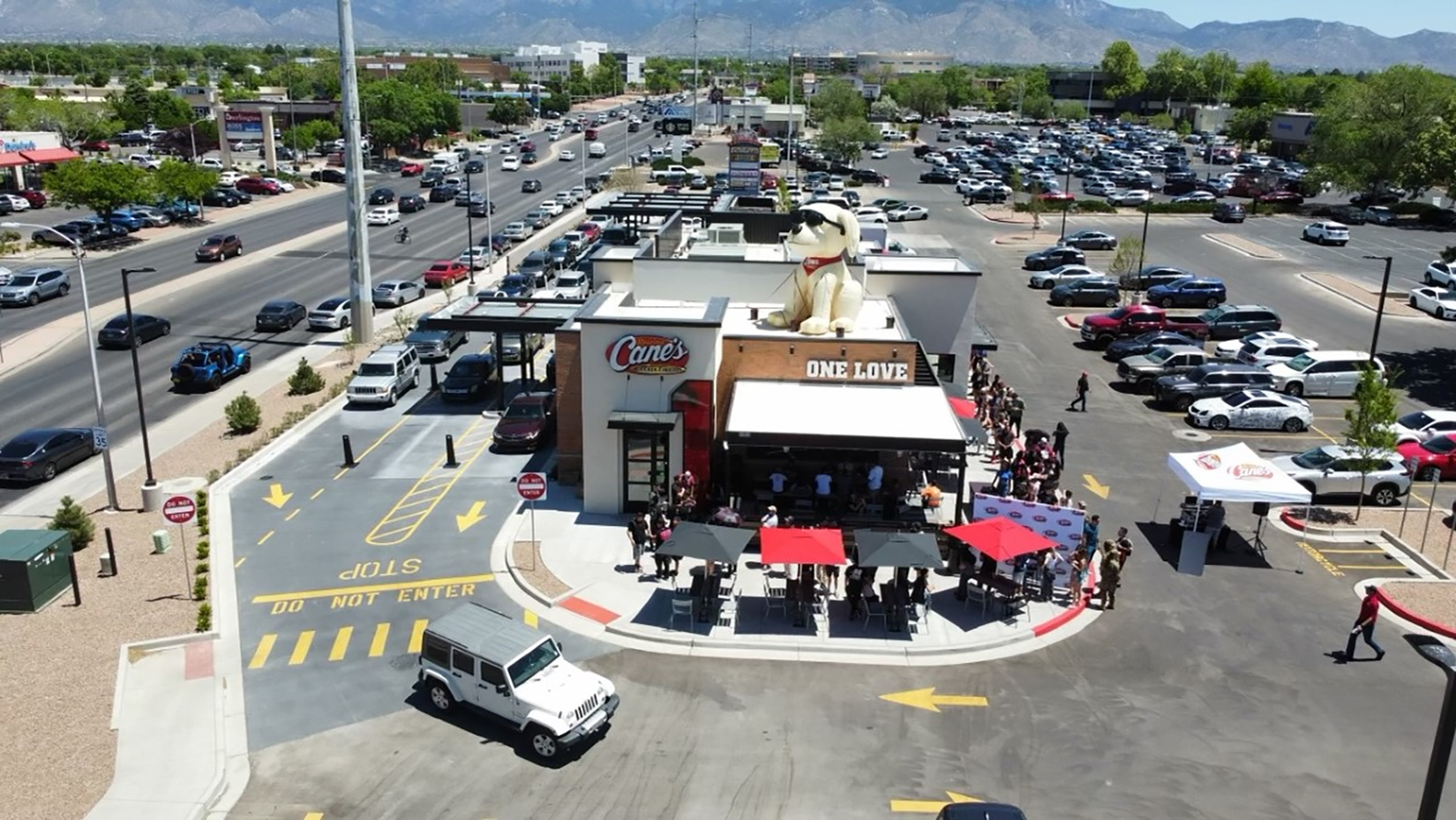 Hanley Investment Group Arranges Sale of First New Raising Cane's Drive-Thru in Albuquerque, New Mexico