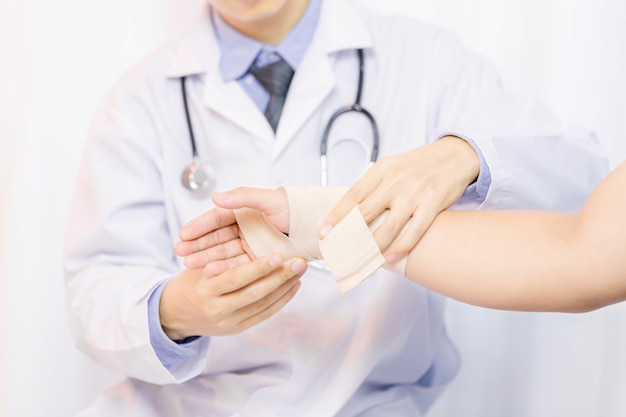 Wound Care Market to Grow Rapidly at a CAGR of 6.3% by 2030 | DataM Intelligence