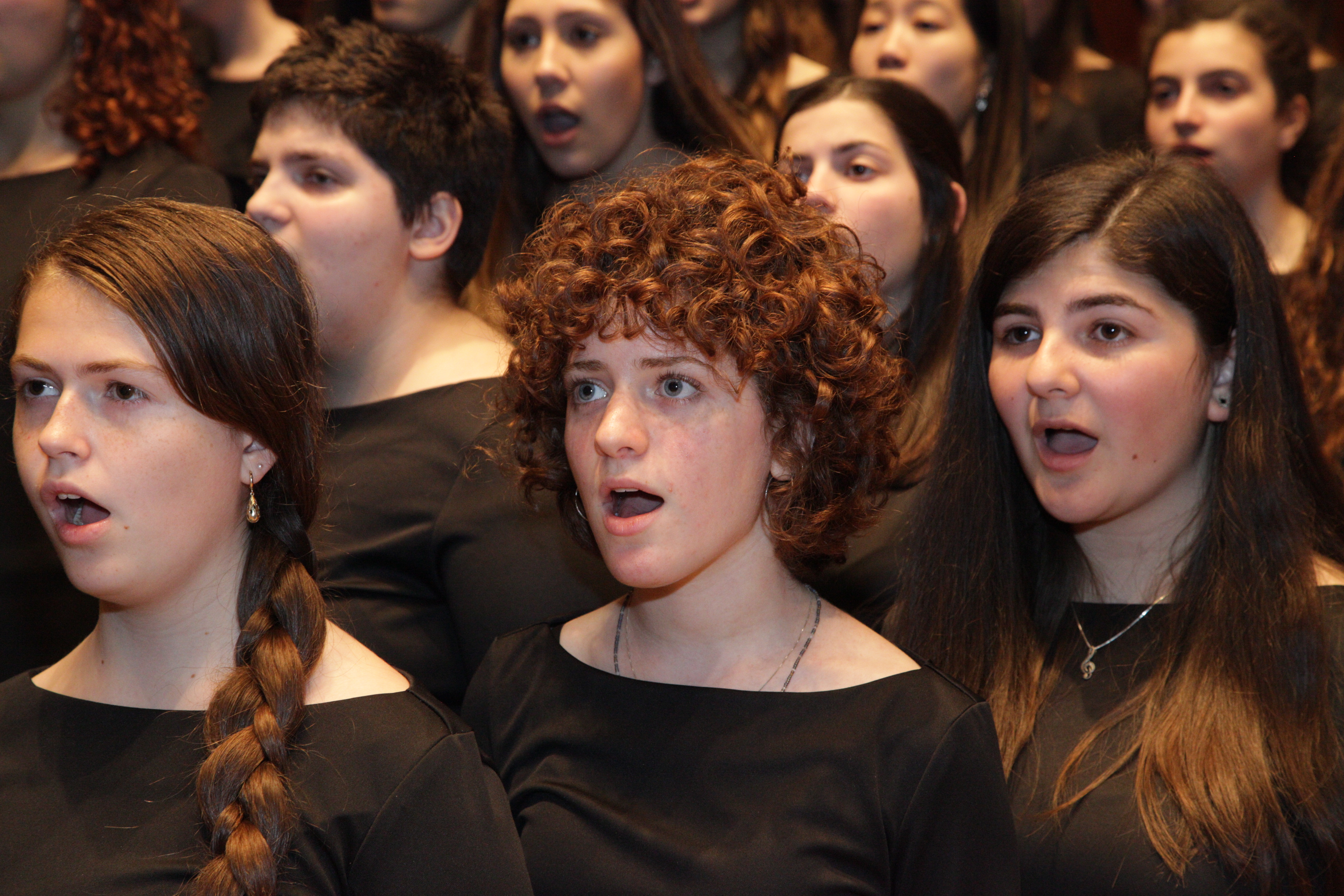 Jewish Music Became the Language of Love for Choir Members Dena and Josh