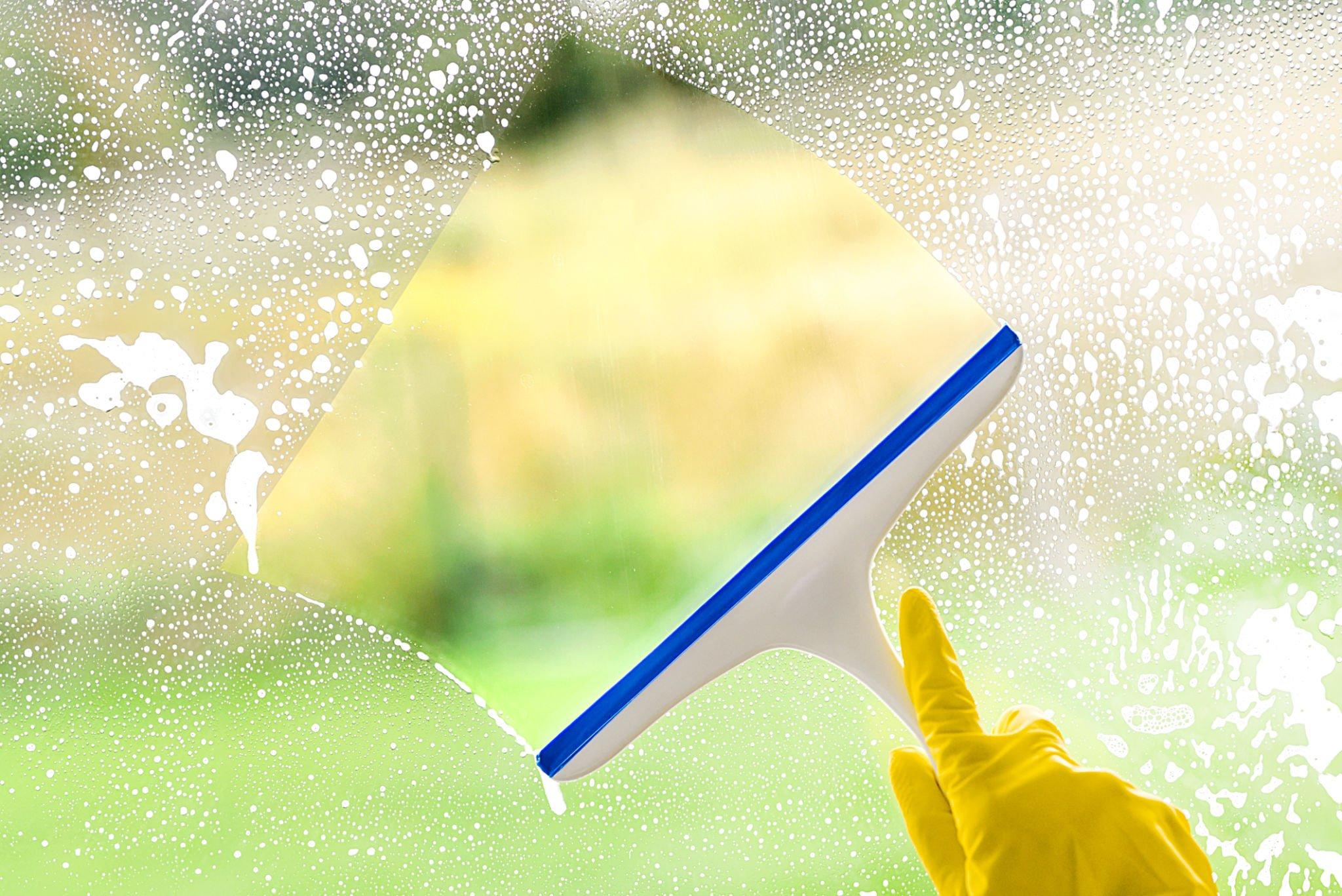 Beyond the Squeegee: Innovations in Modern Window Cleaning Services