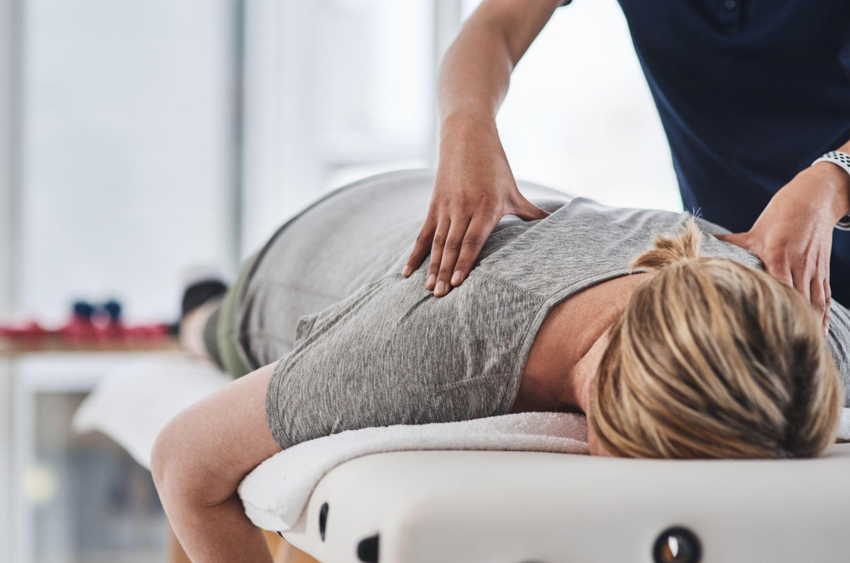 Unlocking the Benefits: Exploring Chiropractic Services in Illinois