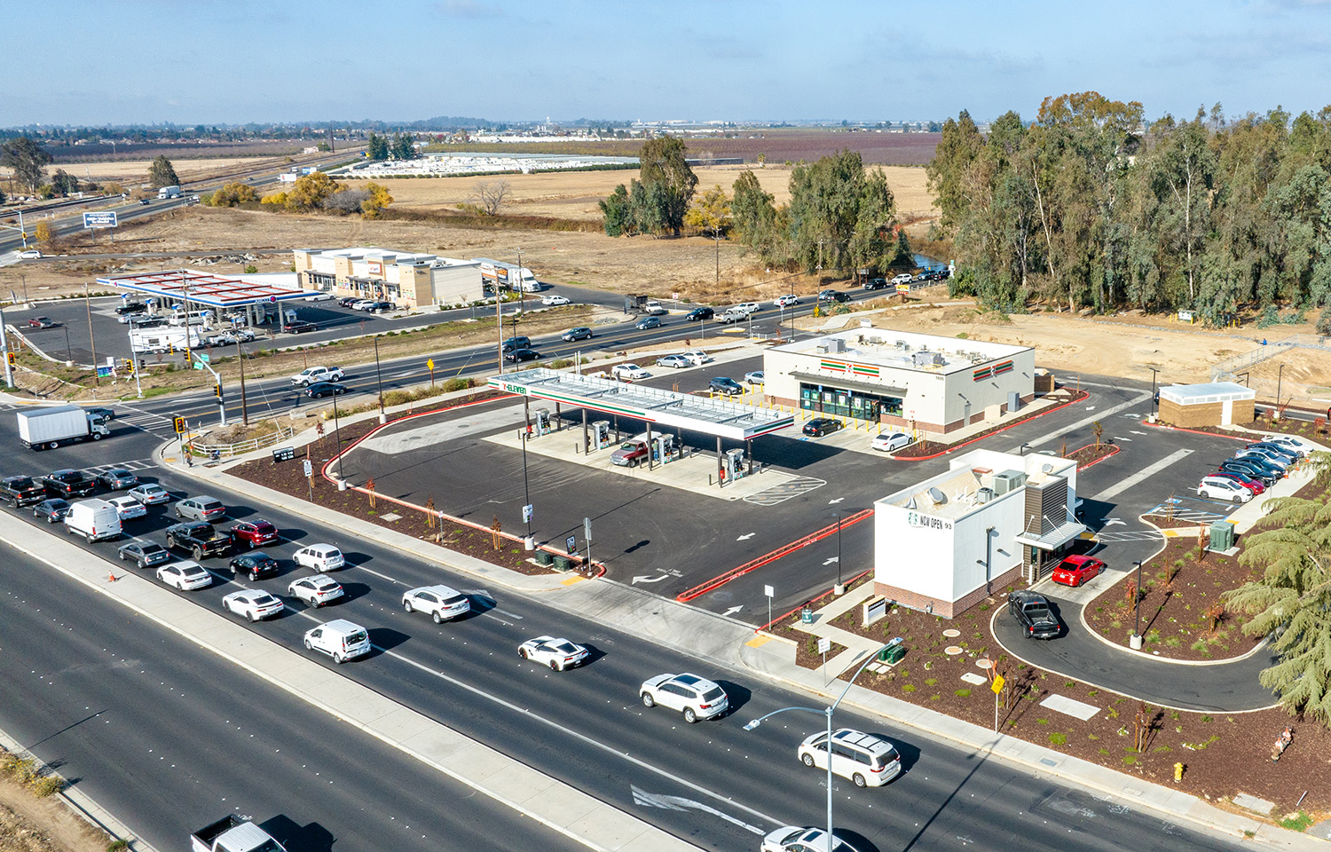 Hanley Investment Group Arranges Sales of New Construction 7-Eleven and Starbucks Drive-Thru in Merced, Calif., for $8.2 Million