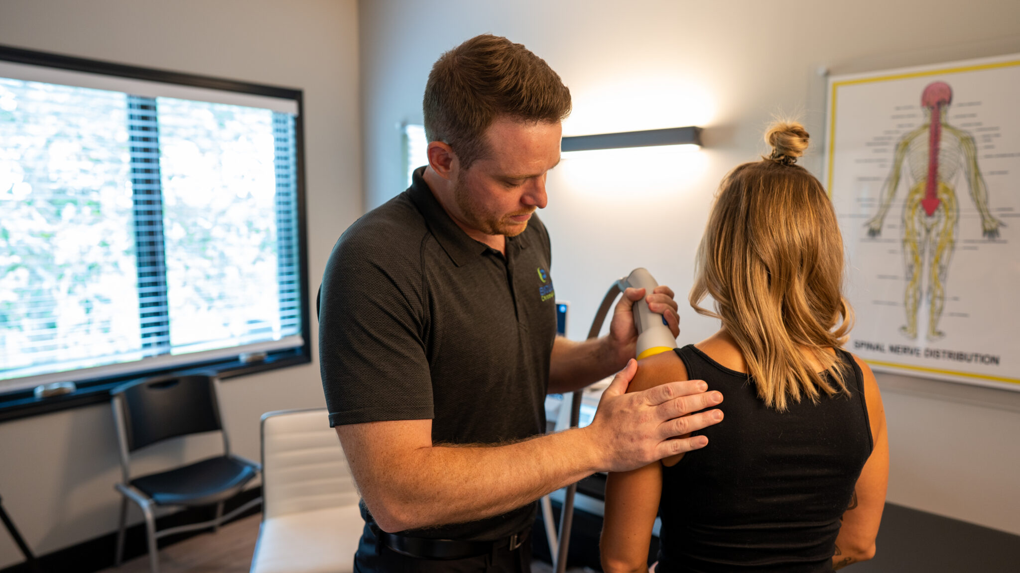 Cutting-Edge Healing: Evolve Chiropractic of Cumberland Introduces Cold Laser Therapy in Chicago