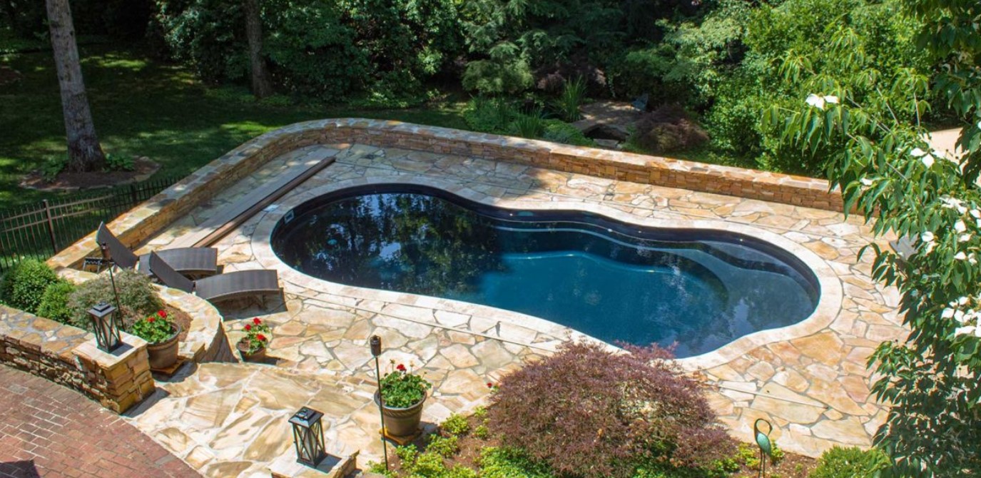 Showcase Lawn & Landscape Dives into Newark's Pool Market, Offering All-in-One Outdoor Solutions