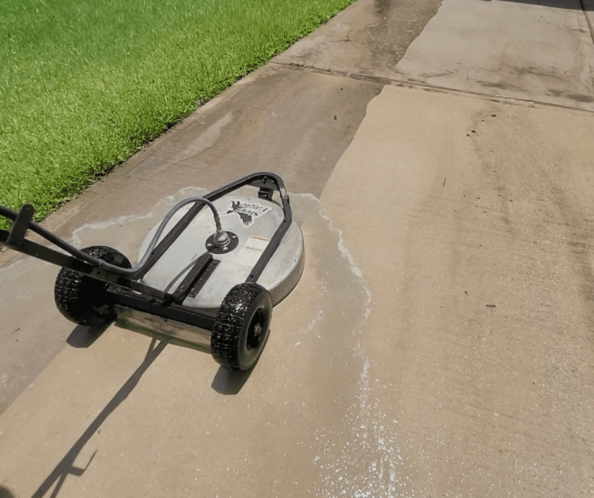 The Benefits of Pressure Washing for Residential and Commercial Properties