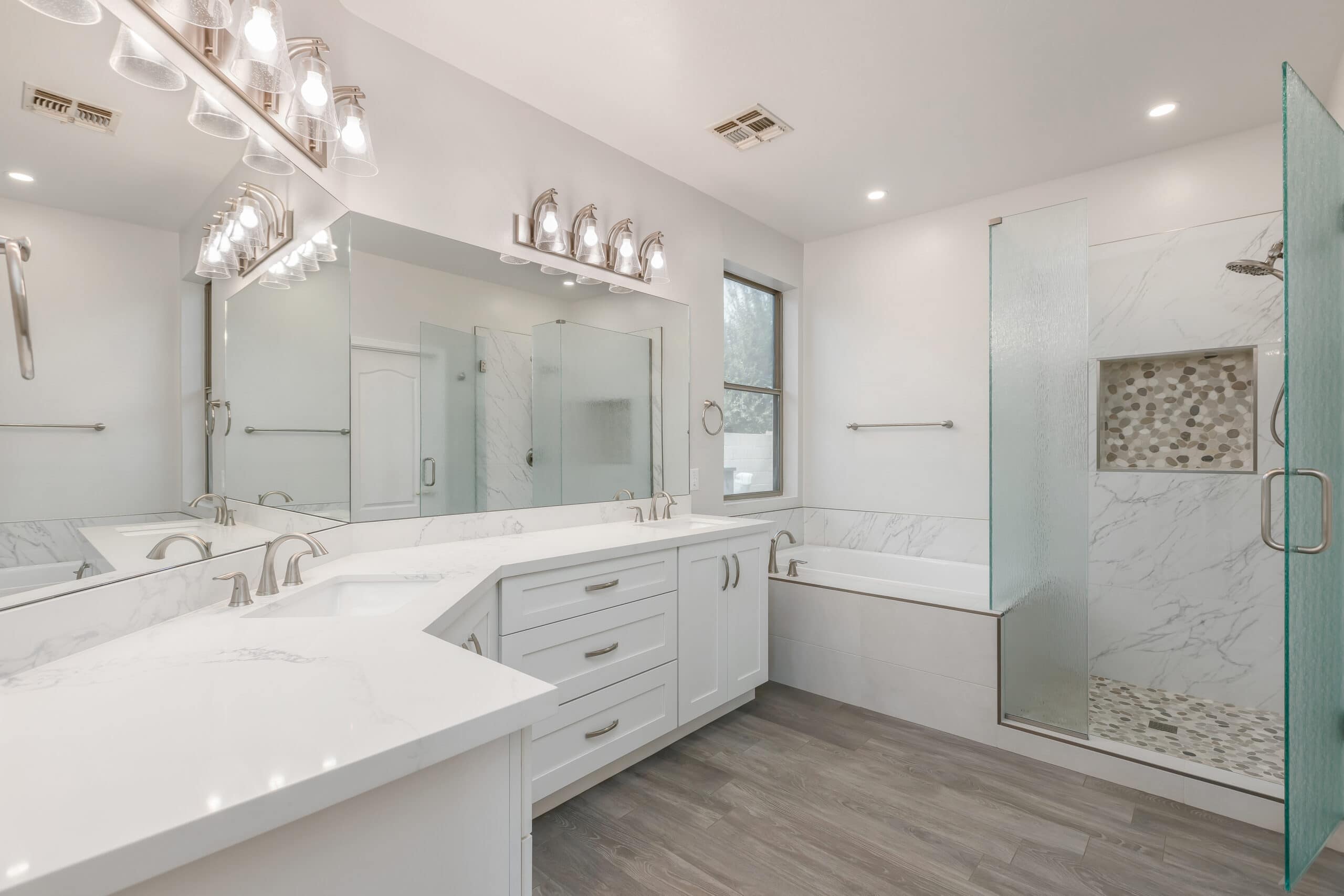 Experience Luxury Bathroom Remodeling with Mesa Kitchen and Bathroom Remodeling