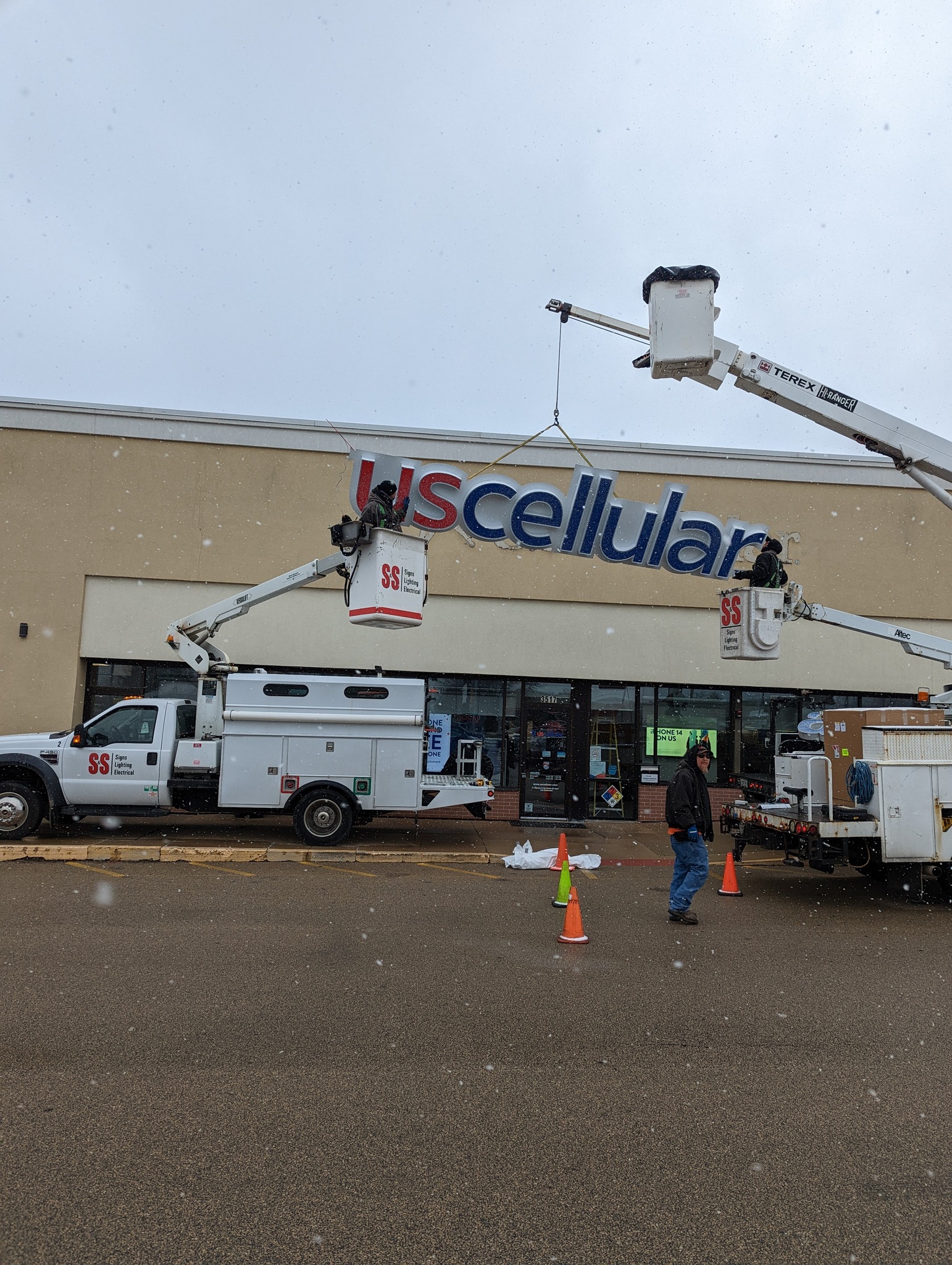 S & S Custom Sign Company | Lighting & Electrical Contractors in Peoria Expands with New Sign Shop Offerings