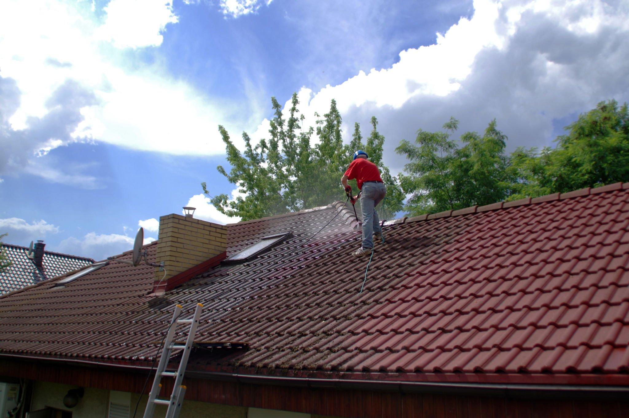 Enhance Home’s Curb Appeal with Mr. Clean Power Washing, LLC's Roof Cleaning Expertise