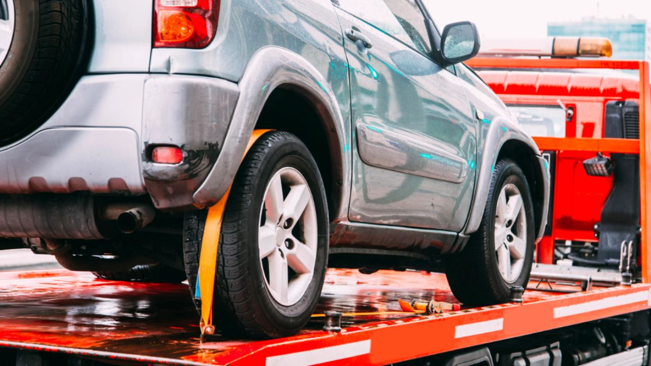 Tired Of Waiting For Car Recovery? Choose Berkshire Breakdown Services For Swift Solutions