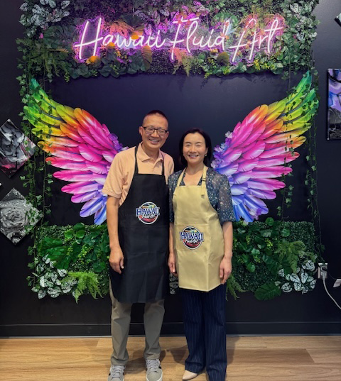 Hawaii Fluid Art Brings the Aloha Spirit to Glendale, Wisconsin