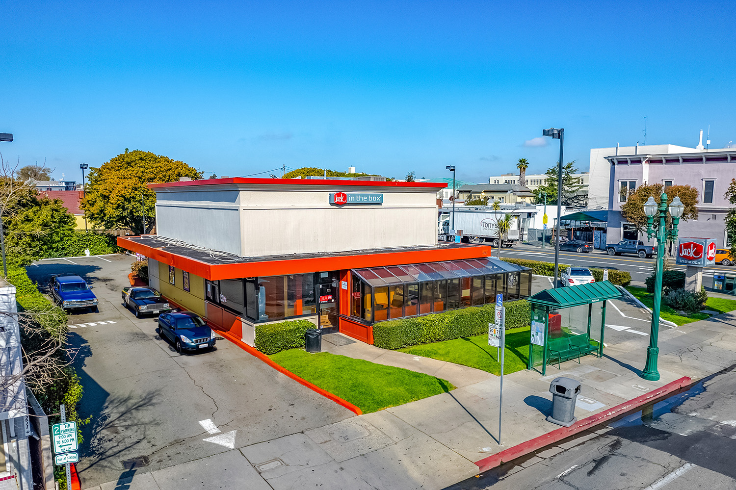 Single-Tenant Jack in the Box Drive-Thru Sells in Alameda, Calif., for $4 Million