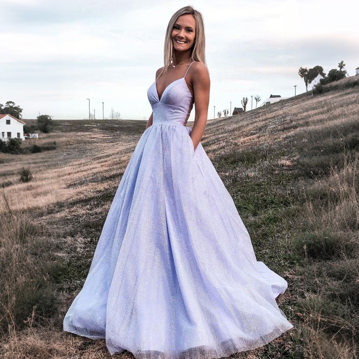 Discovering the Magic of Custom Prom Dresses with Dressystars